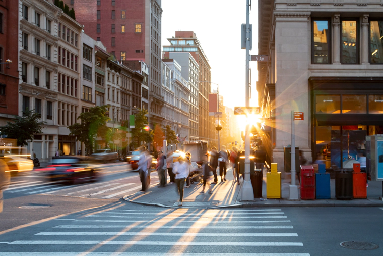 Busy city street with a sunshine